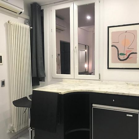 Studio Apartment Santa Caterina โบโลญญา ภายนอก รูปภาพ